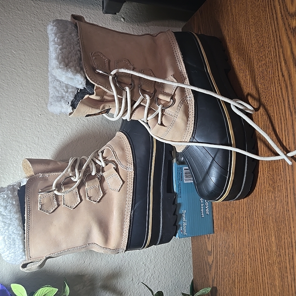 Western Chief Tan and Black Winter Boots with Waterproof Shell